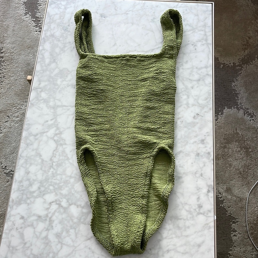 Hunza G One Piece